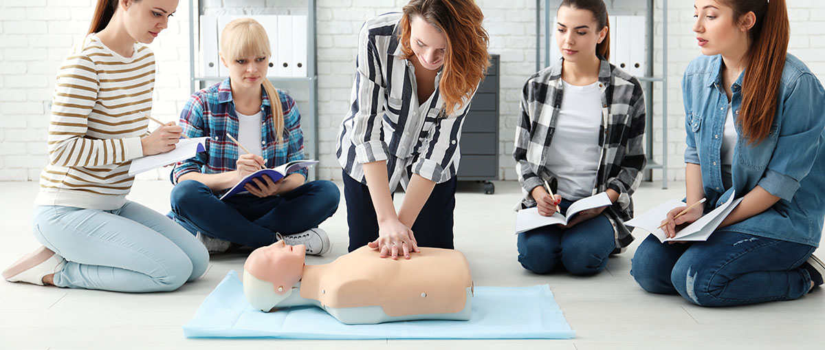 Clued-Up Training - Level 3 Emergency First Aid at Work Course